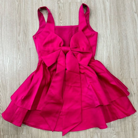 Bow back tiered mini dress nwot - Picture 5 of 5